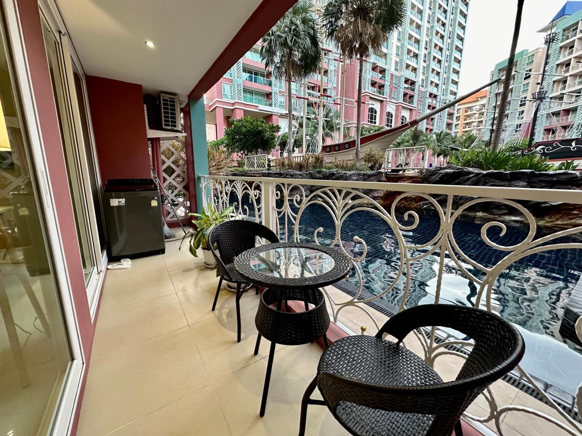 Grande Caribbean Resort Pattaya Exterior foto